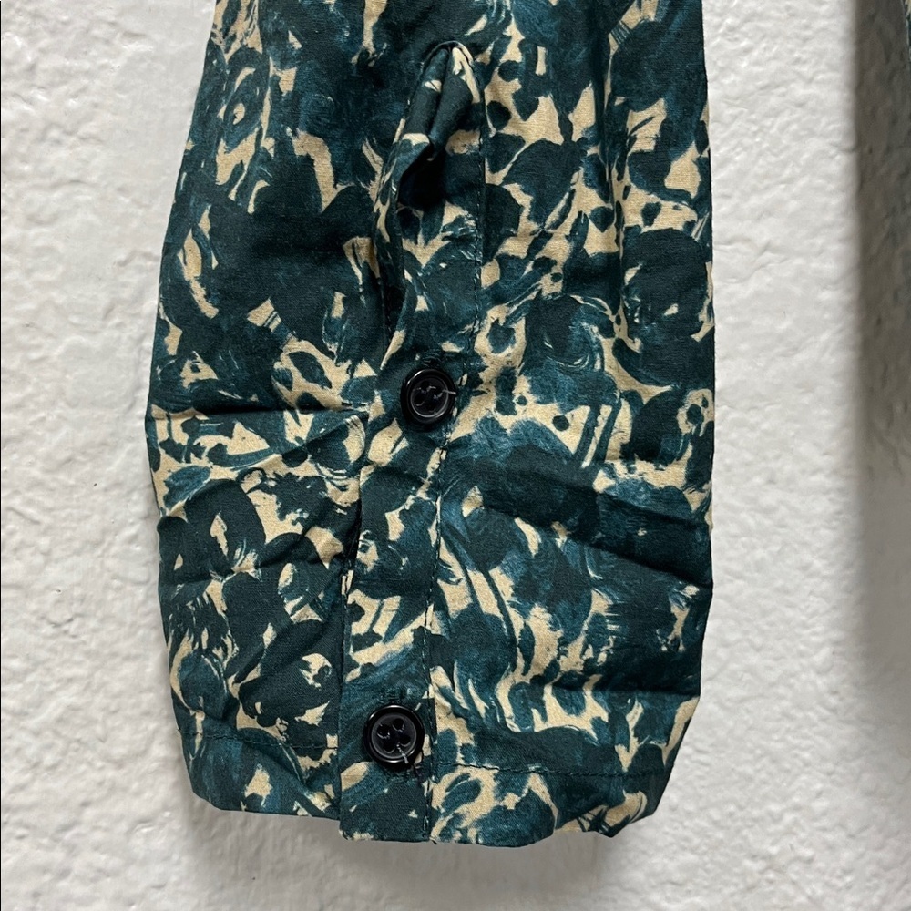 Cacharel AEFFE SPA zip up shirt size 4 - Picture 4 of 8